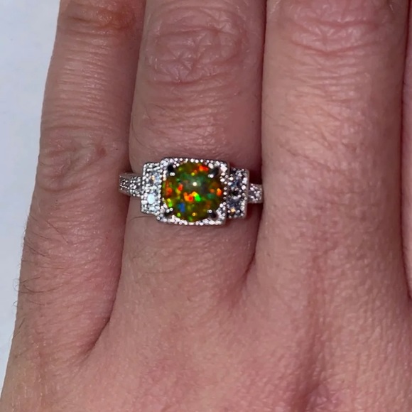 Jewelry - 🚨🚨ALL RINGS BUY ONE GET ONE HALF OFF OF EQUAL OR LESSER VALUE 🚨🚨
